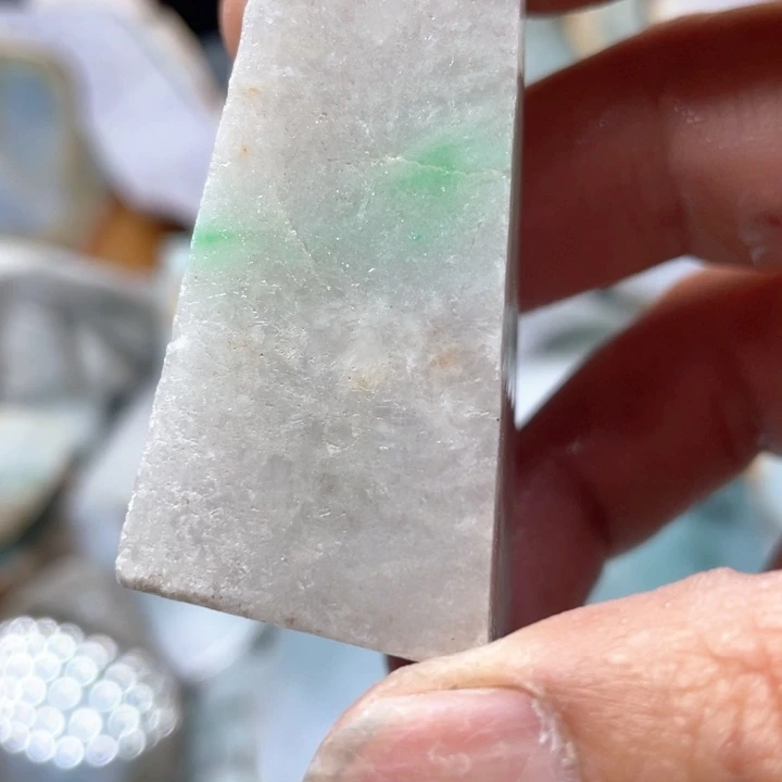 翡翠未镶嵌颈饰翡翠片料