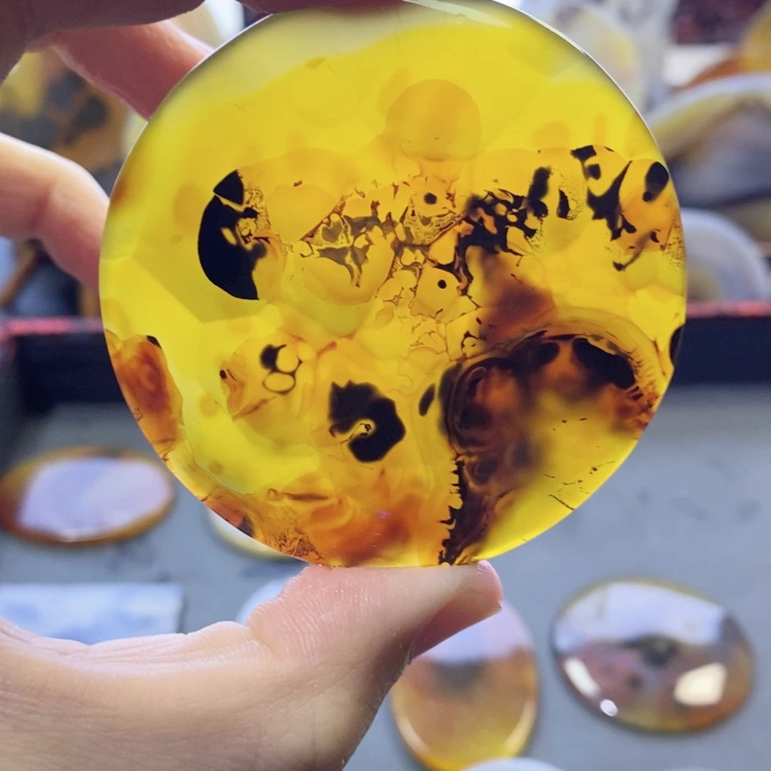 玛瑙/玉髓颈饰未镶嵌