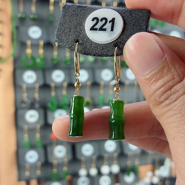 和田玉18K金镶嵌耳饰