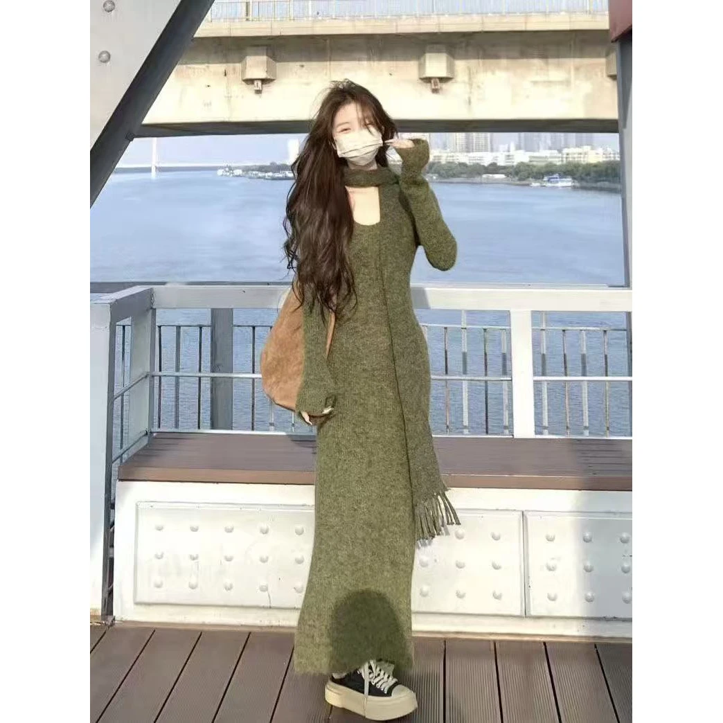 新森屿苔痕双色围巾毛衣裙针织连衣裙