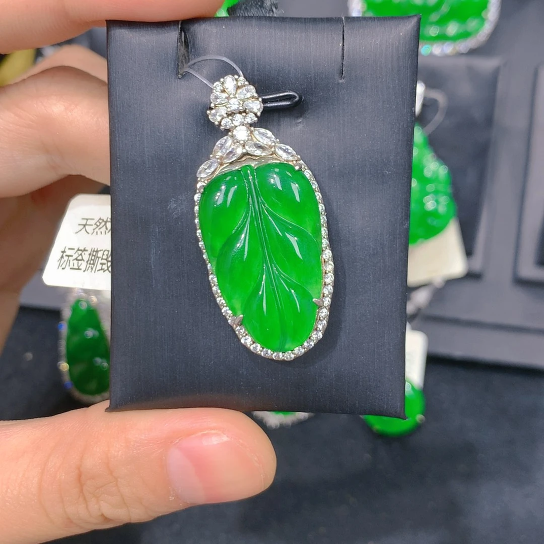 翡翠银S925镶嵌颈饰元气