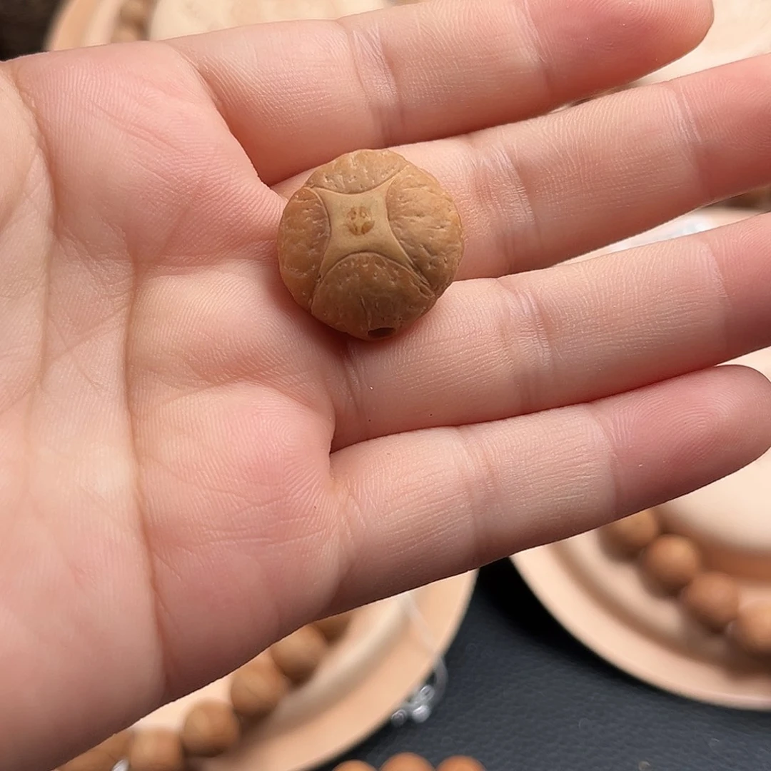 凤眼菩提手串天***。精品单颗麒麟菩提