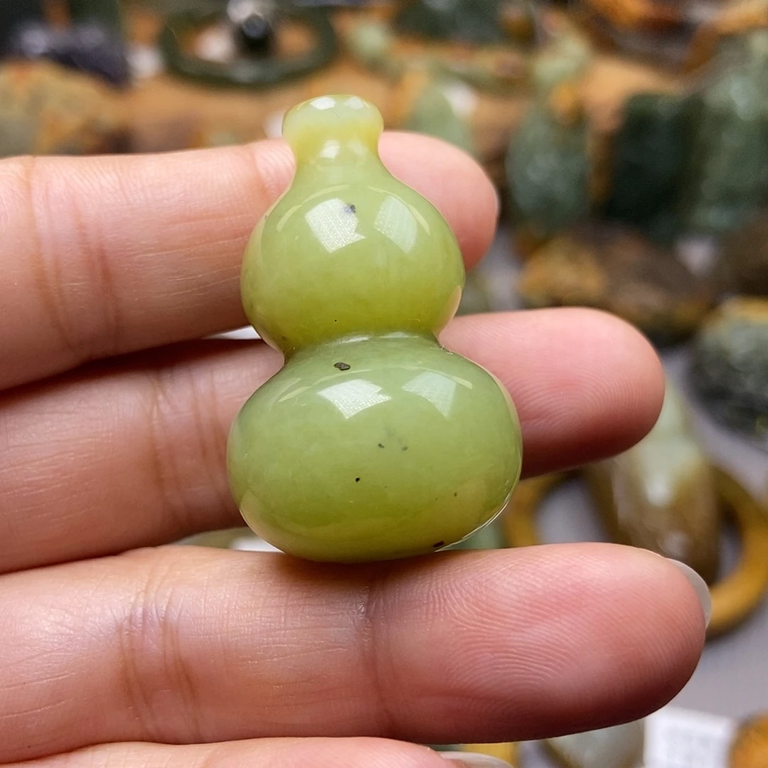 软玉未镶嵌珠宝奇石