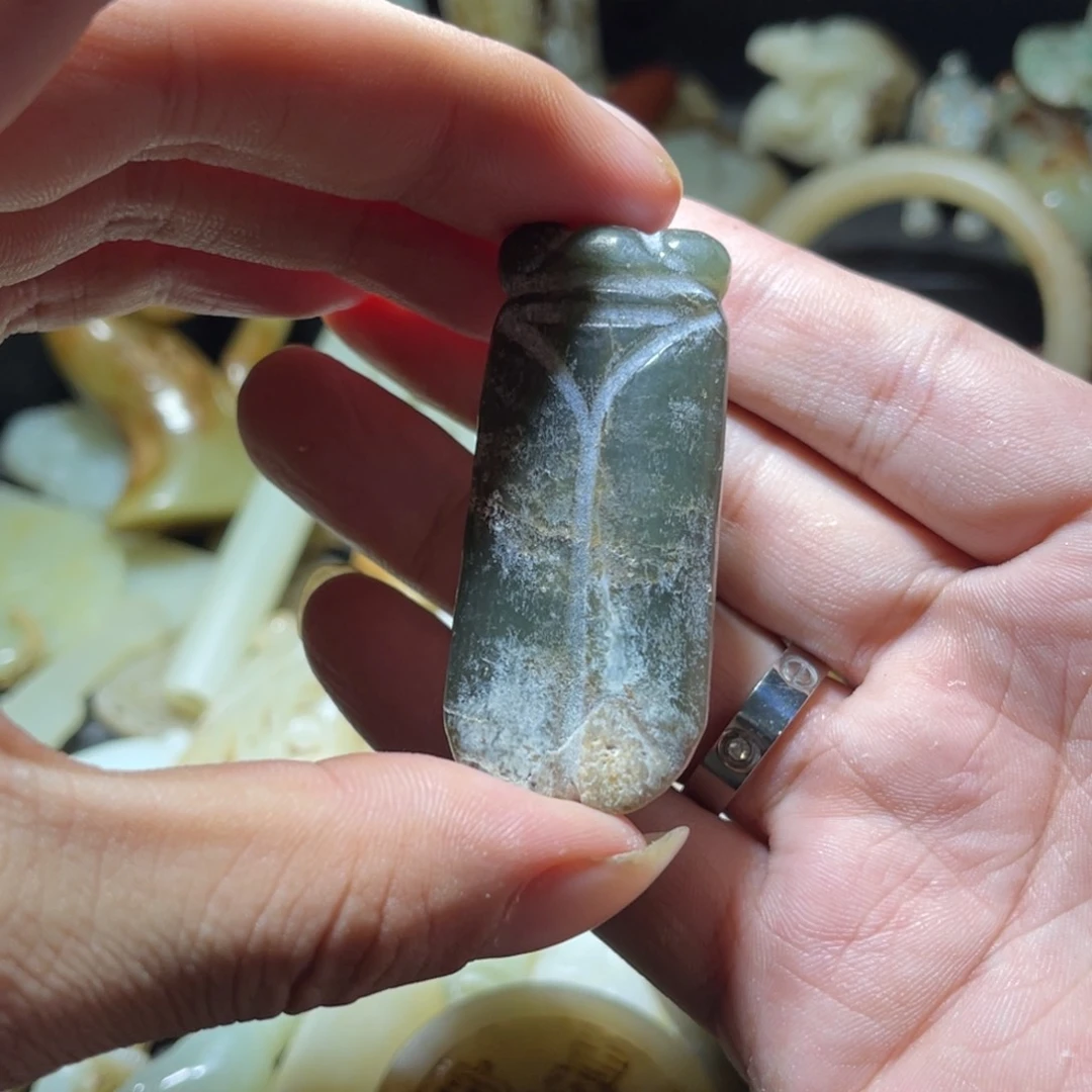 未镶嵌和田玉（糖玉）挂件