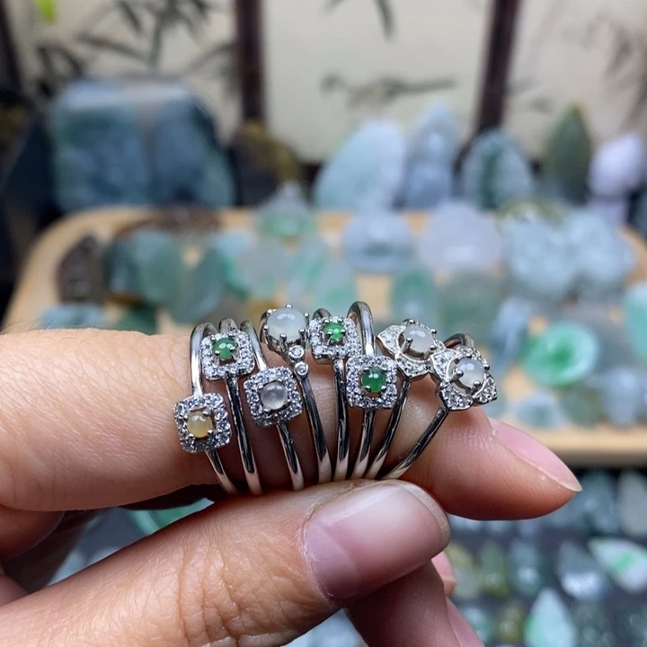 翡翠未镶嵌颈饰戒指一个 可选 合金戒臂