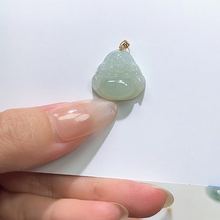 颈饰18K金镶嵌翡翠