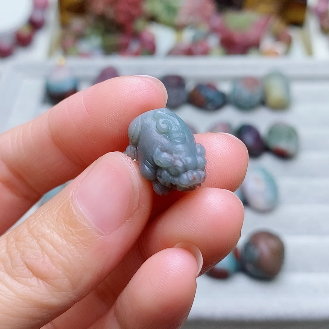 玛瑙/玉髓珠宝奇石未镶嵌快**乐盐源玛瑙定制