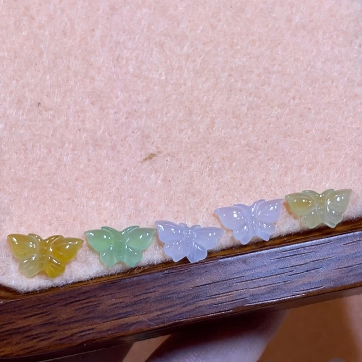 未镶嵌定制翡翠蝴蝶