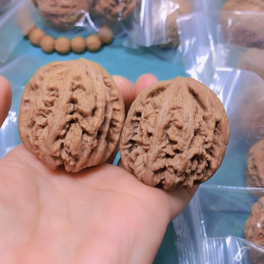 【闪购商品】摆件核桃40粗筋修尖