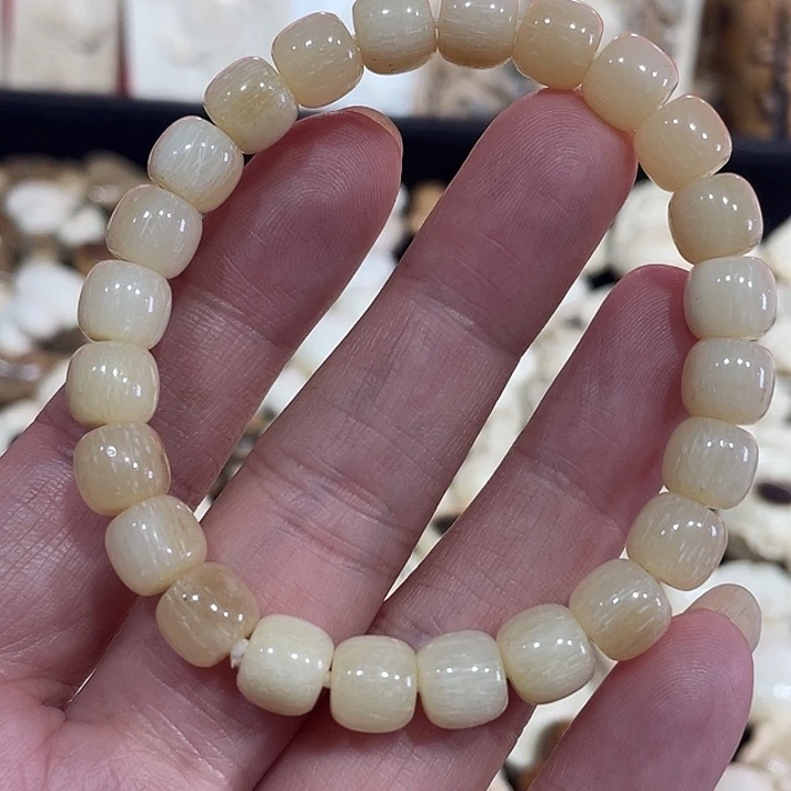 泥塑不打孔联系客服