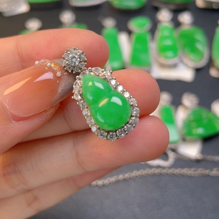 翡翠银S925镶嵌颈饰