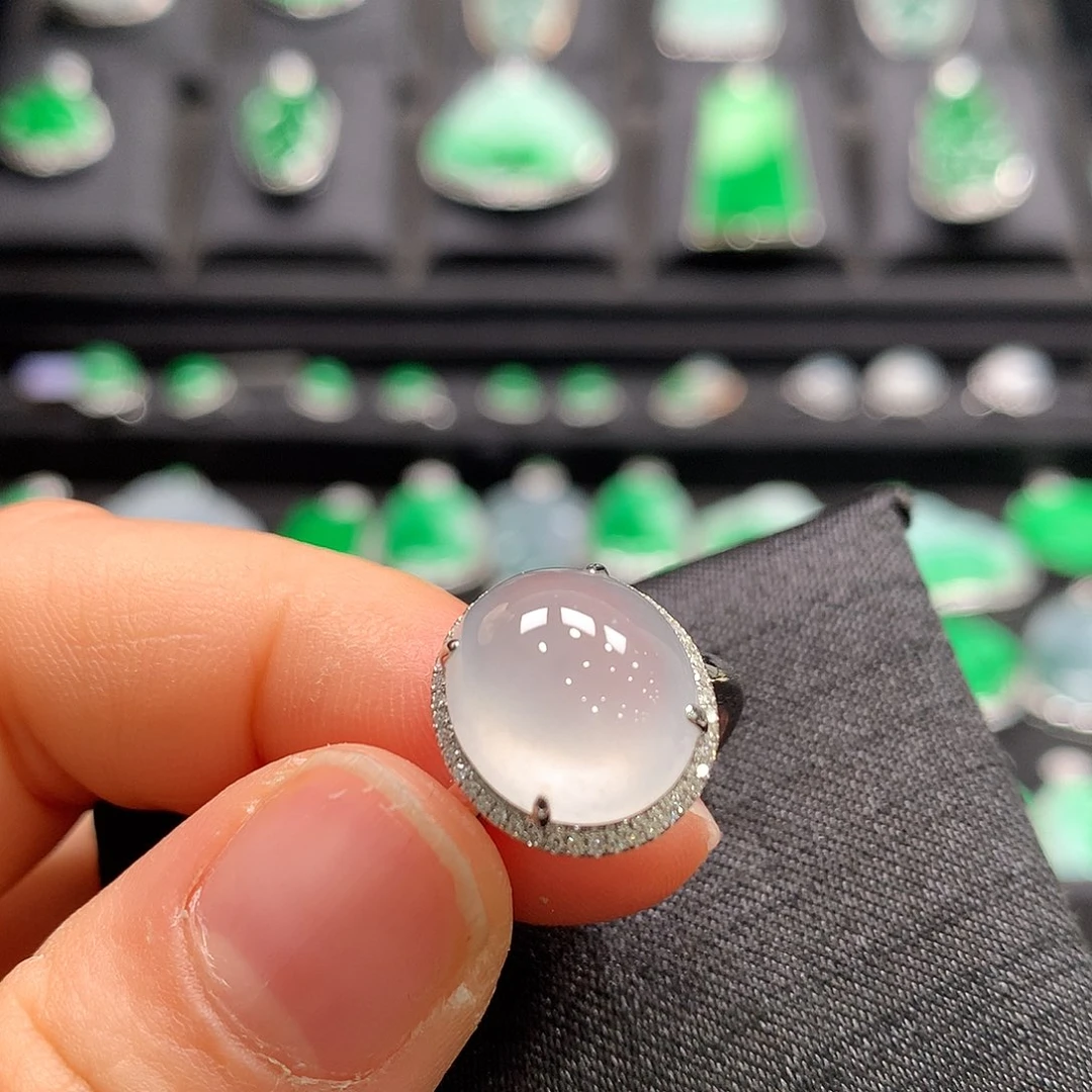 翡翠18K金镶嵌戒指戒指