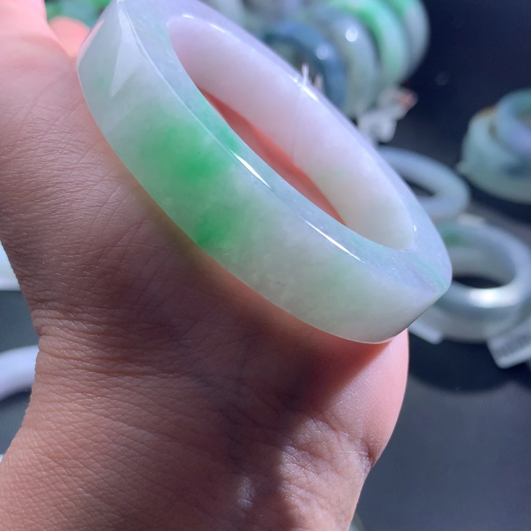 定制翡翠未镶嵌翡翠手镯七七