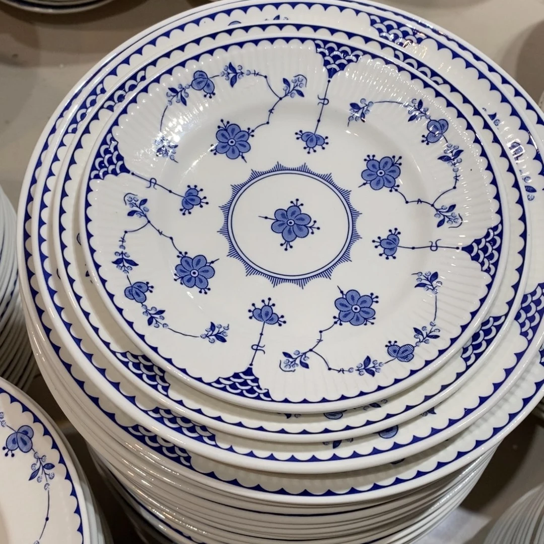 瓷微瑕唐草7寸平盘