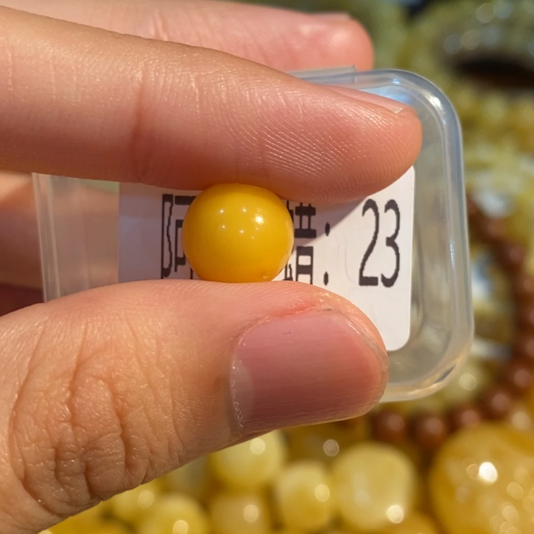 琥珀未镶嵌珠宝奇石23