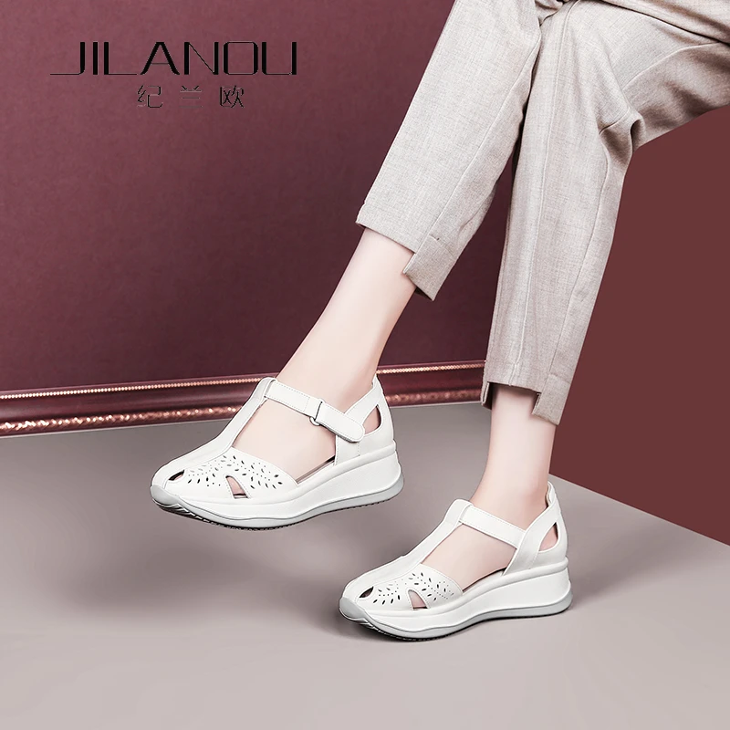 镂空包头真皮凉鞋女夏2025新款软底时尚妈妈鞋厚底防滑女士休闲鞋