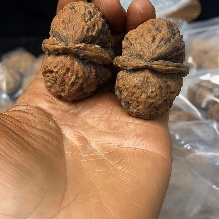 把件文玩核桃云南铁核桃基地53