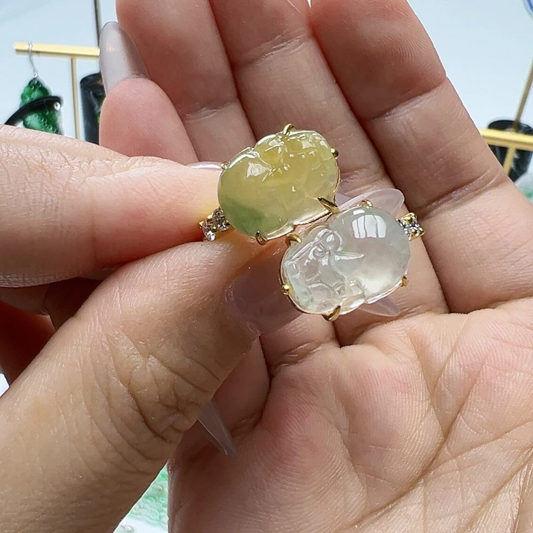 18K金镶嵌戒指翡翠测****机天然缅甸A货翡翠