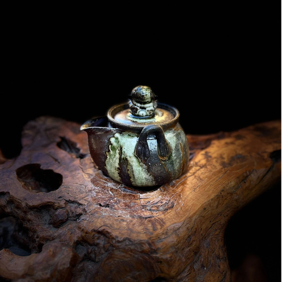 墨见裸柴烧陶泥自然落灰窑汗火痕陶瓷纯手工小猴子悟空宝瓶紫金彩