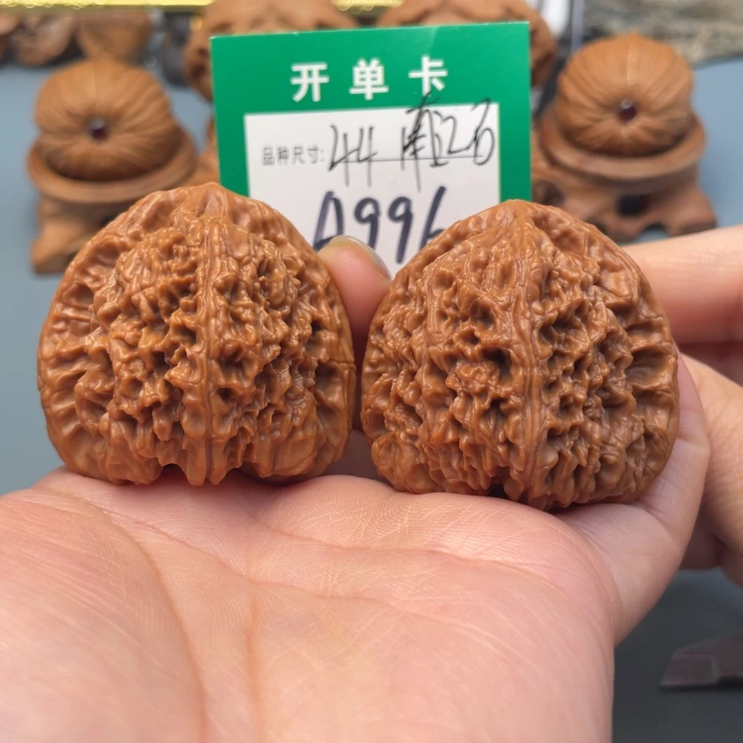 吊坠桃核文玩核桃