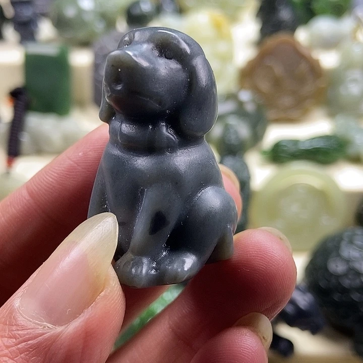 和田玉未镶嵌车挂