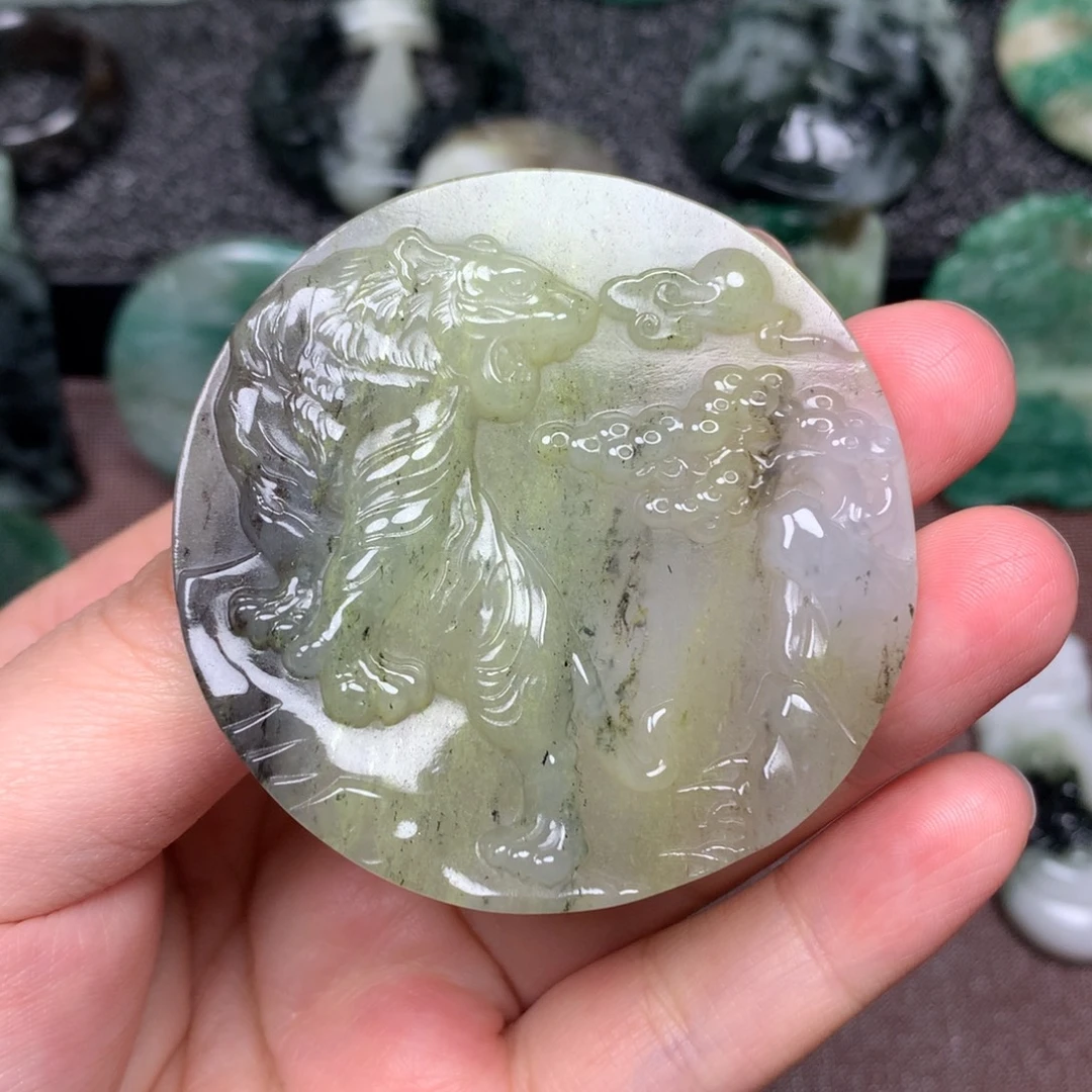 独山玉未镶嵌颈饰