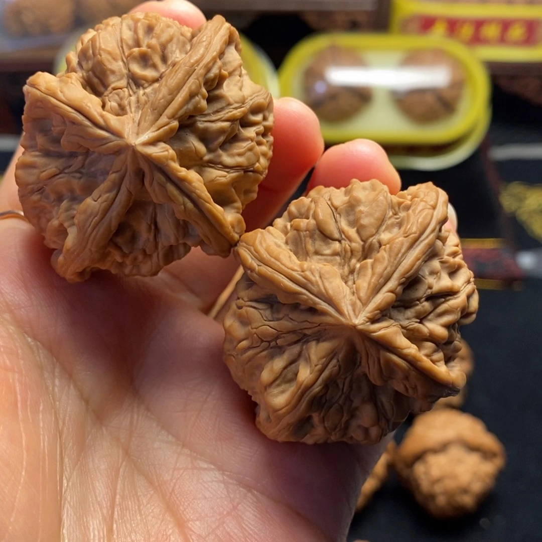 桃核把件玉玺4棱46