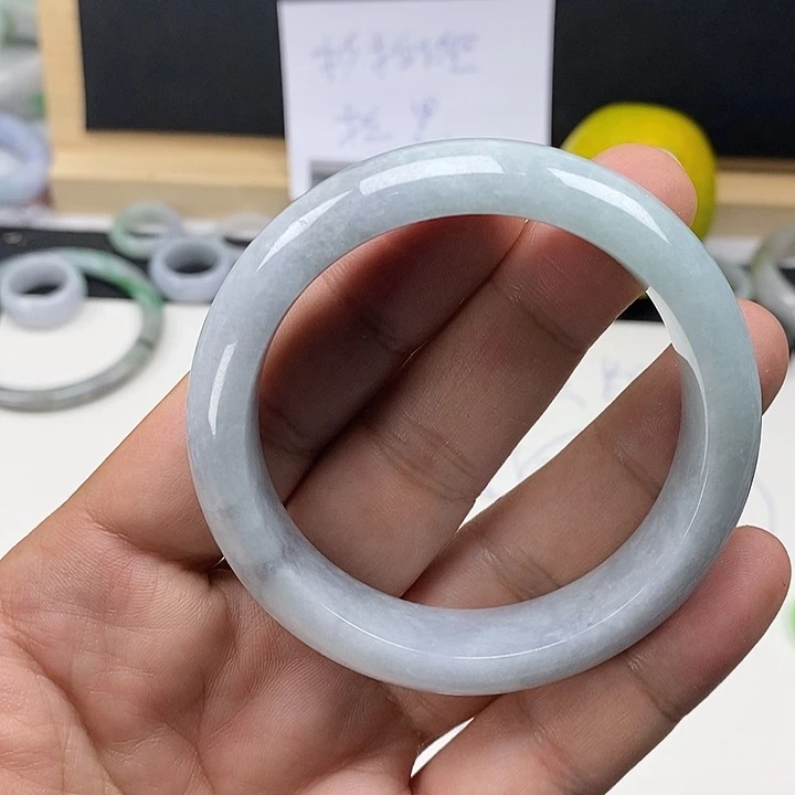 翡翠未镶嵌手镯55.9