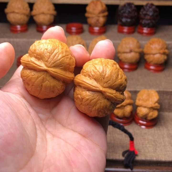 淡***、把件文玩核桃222瓷娃娃