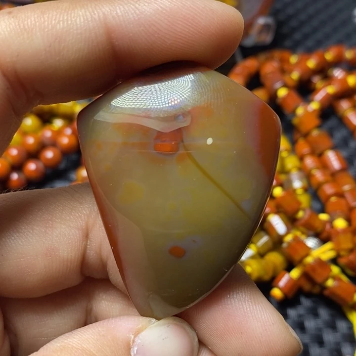 玛瑙/玉髓颈饰未镶嵌