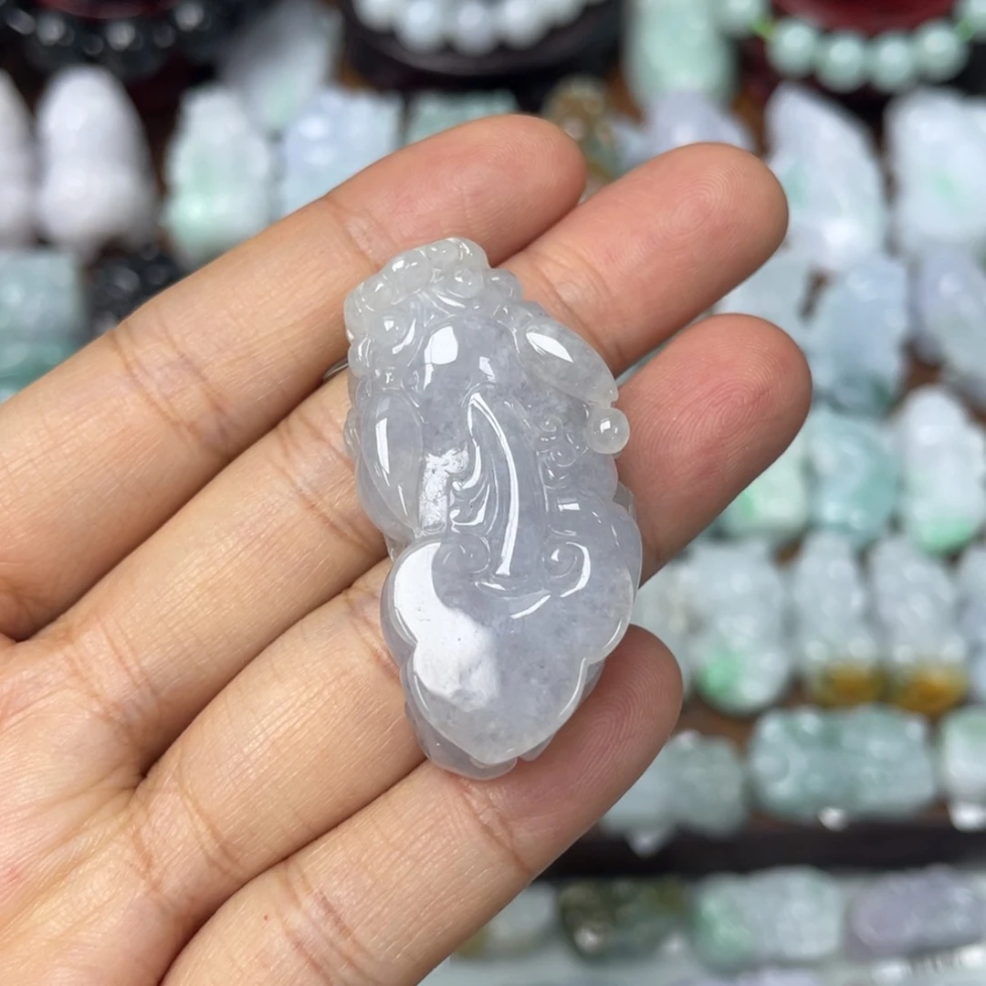 颈饰未镶嵌翡翠如意貔貅