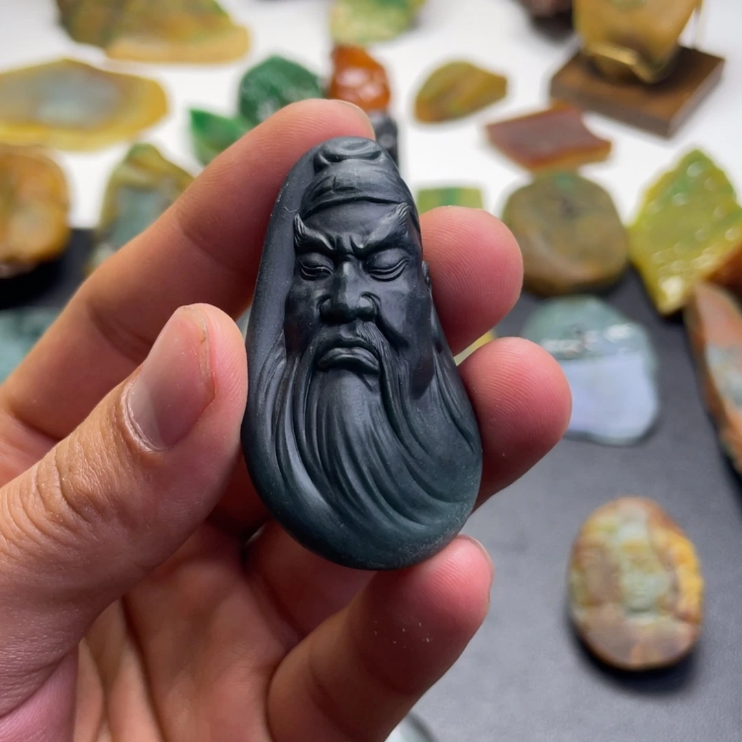 定制翡翠未镶嵌纯天然A活翡翠关二爷