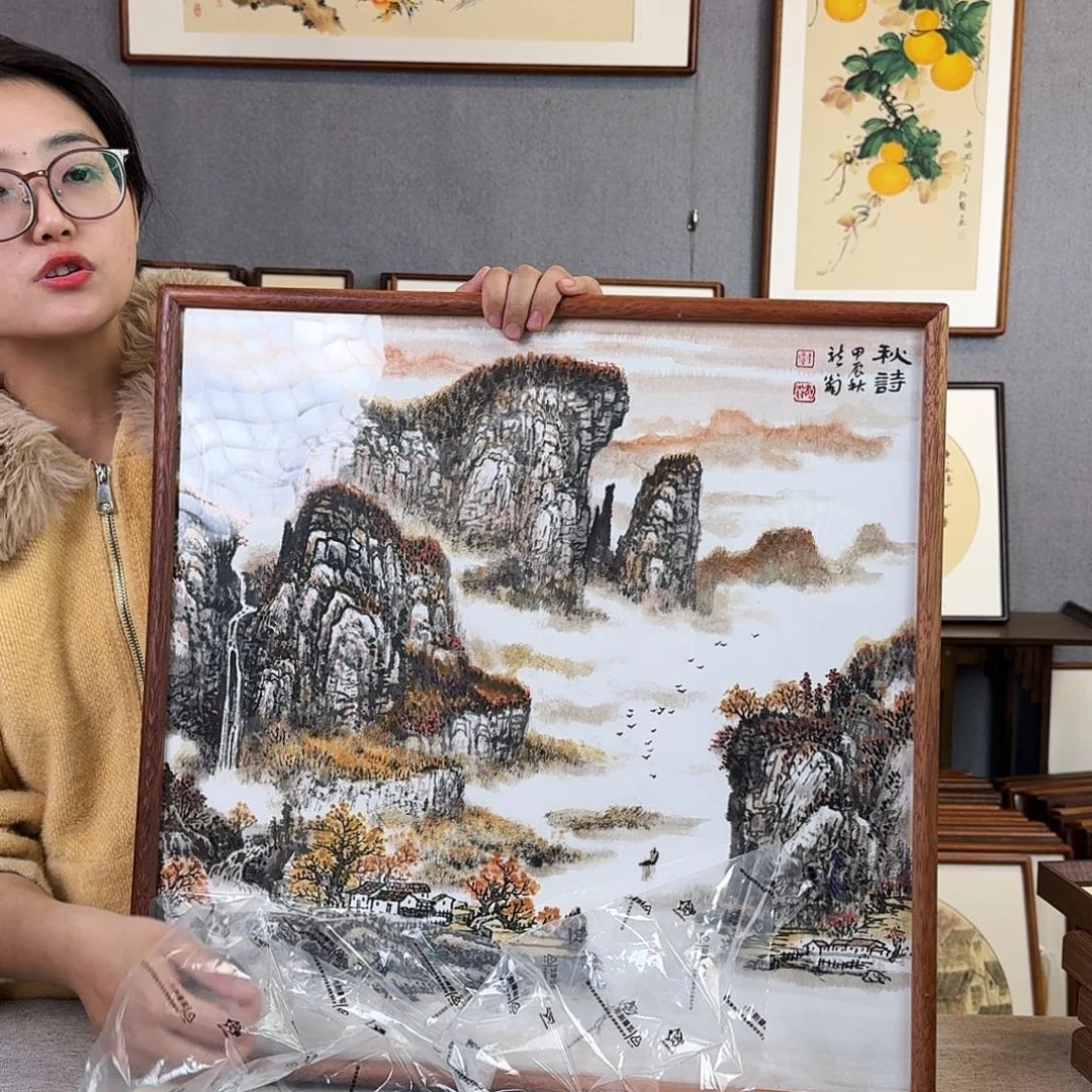 国画纯手绘，纯手写带框尺寸：53×53厘米