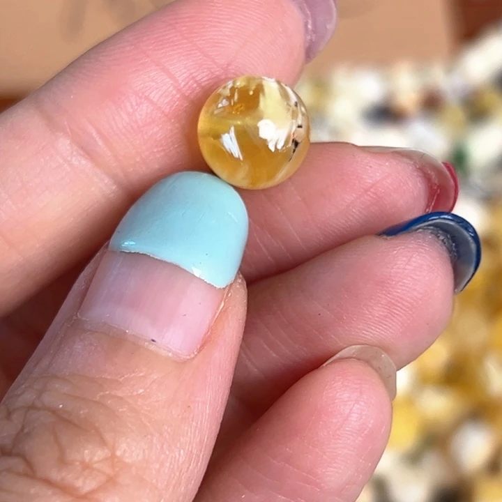 未镶嵌蜜蜡裸石10mm一个