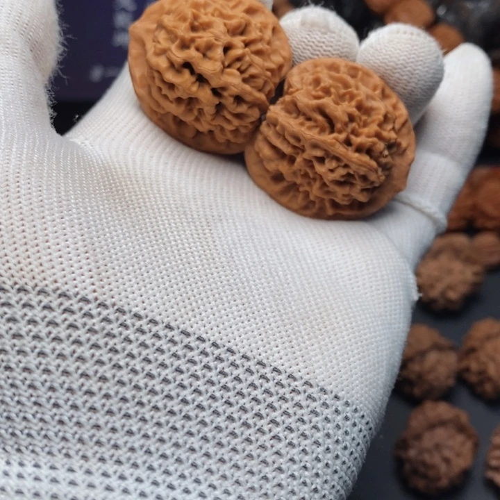 把件文玩核桃秦岭秦闷