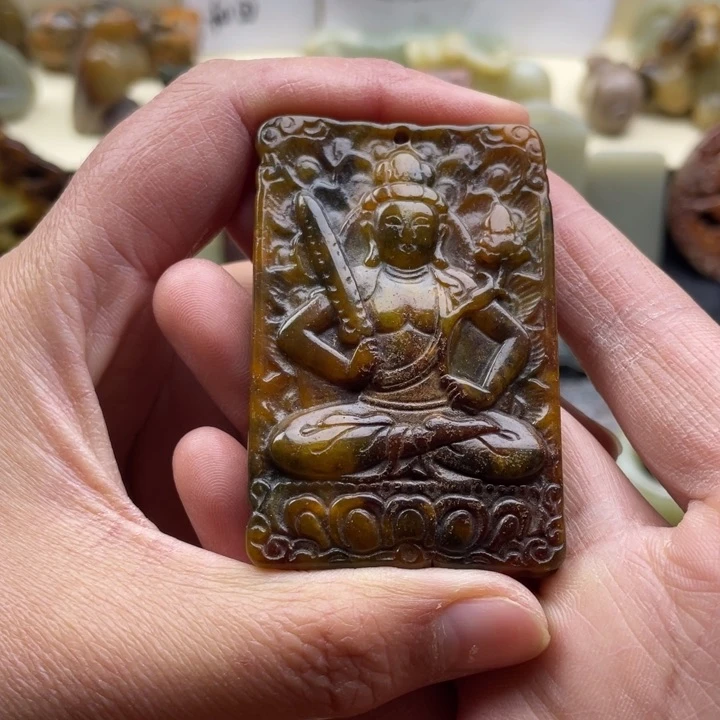 蛇纹石玉颈饰未镶嵌24