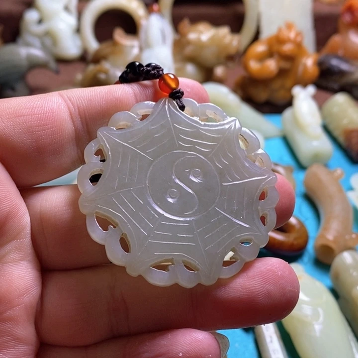 和田玉挂件未镶嵌