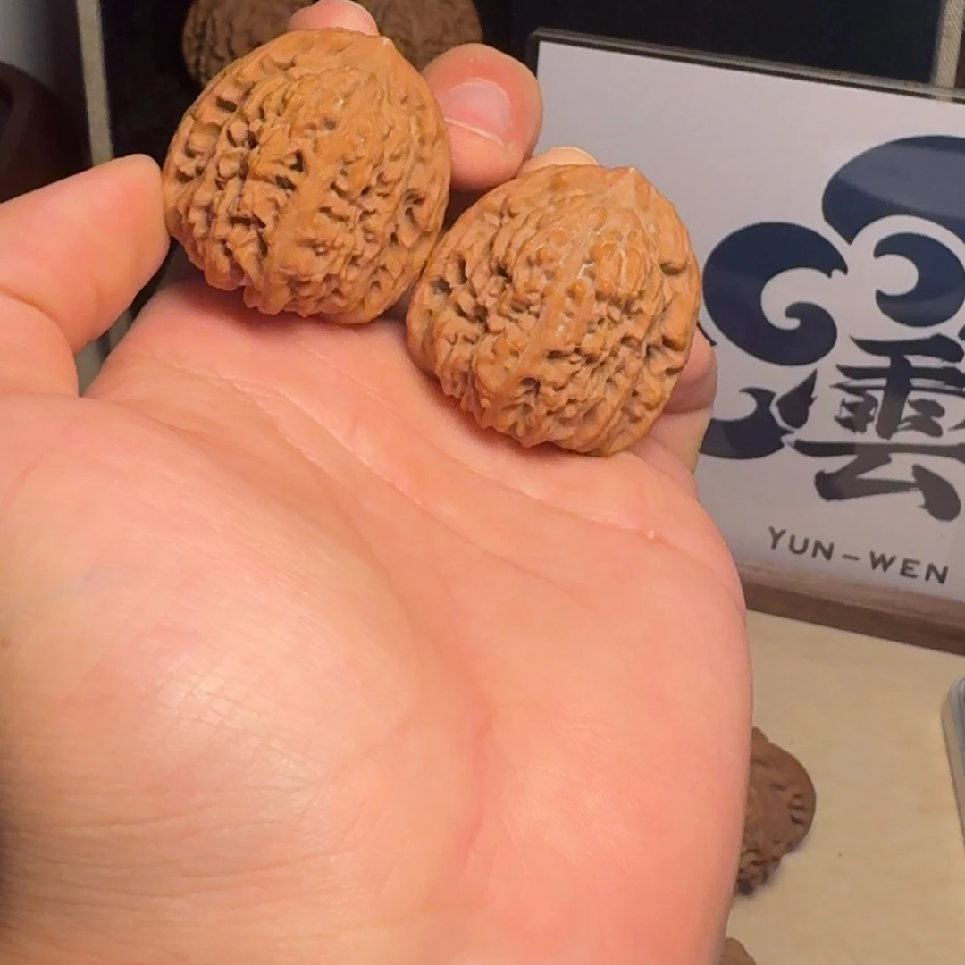 吊坠文玩核桃三角疆