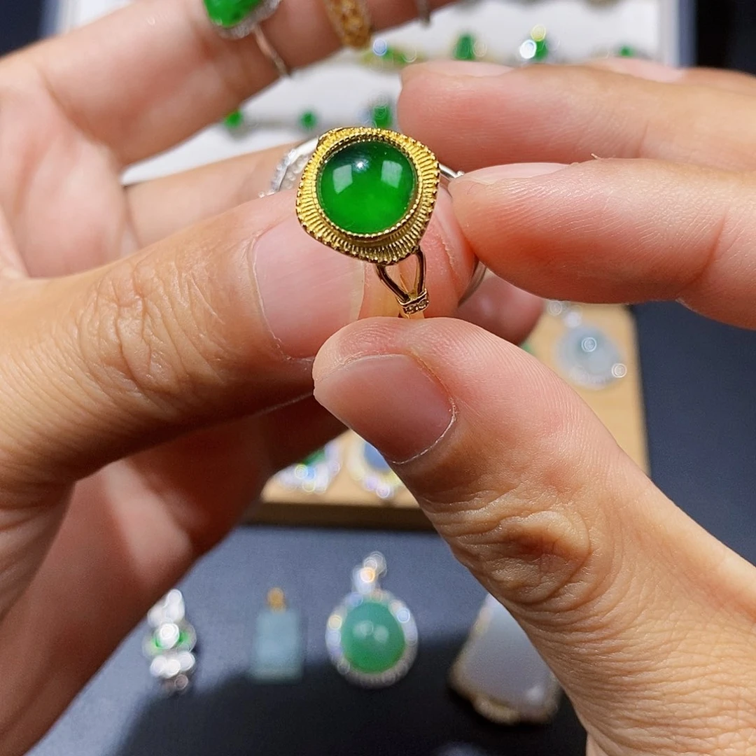 银S925镶嵌戒指翡翠欣****?戒指