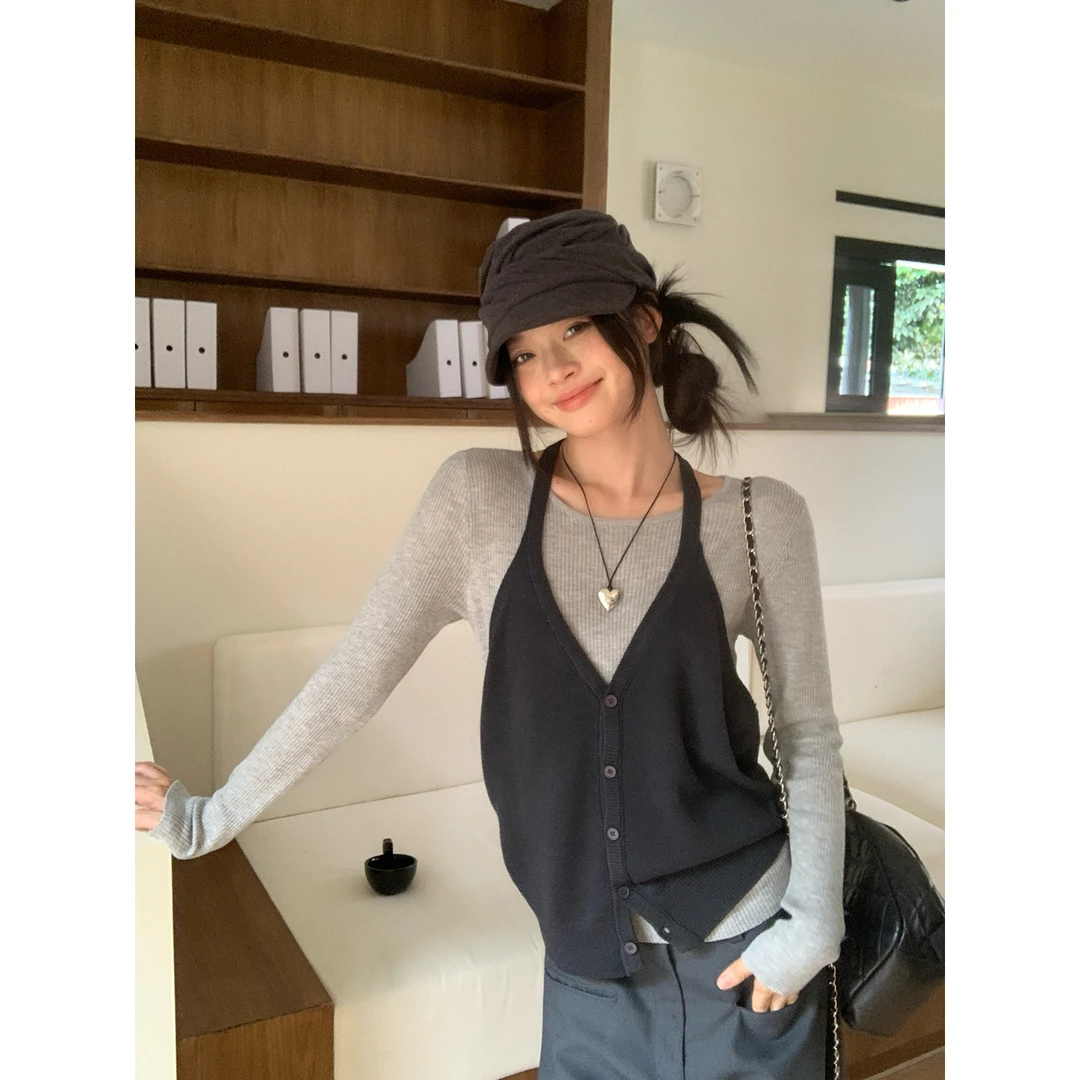 宋正恩女秋冬季新款高智感知识分子灰色圆领毛织两件套ZE7970