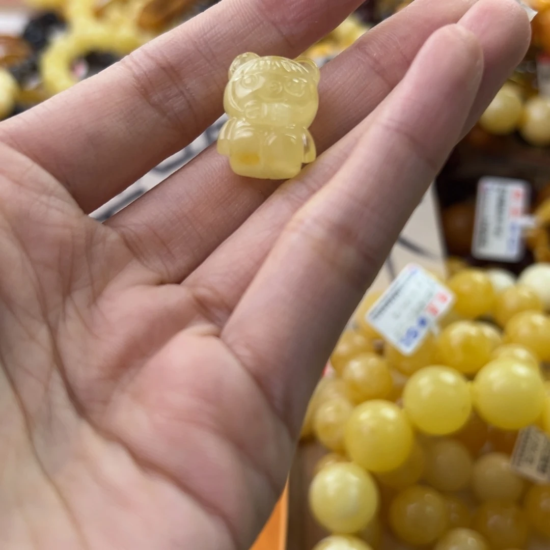 琥珀珠宝奇石未镶嵌