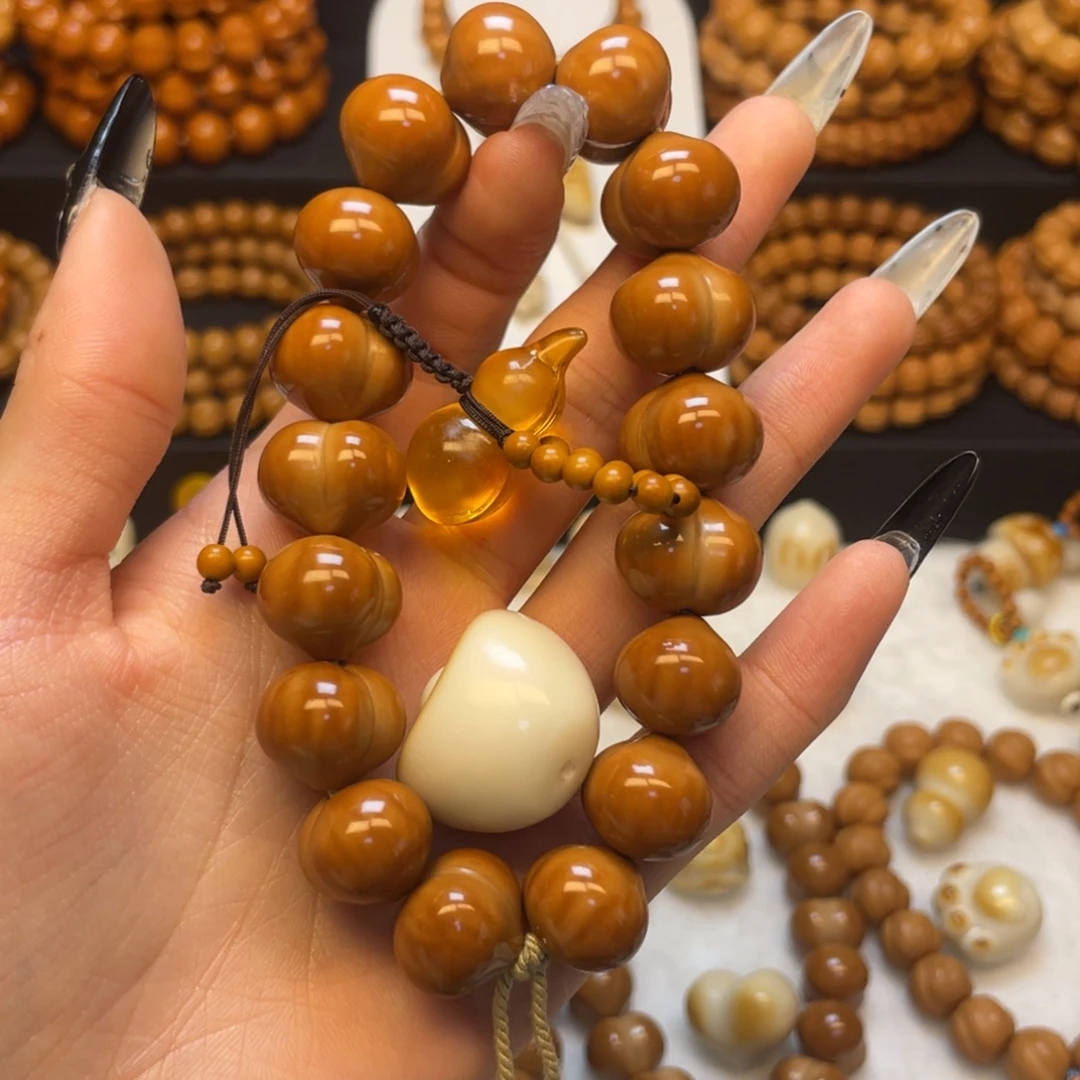 q***n全品屁桃17小+配饰