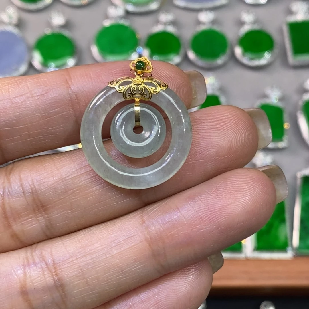 翡翠吊坠(不含链)18K金镶嵌吊坠