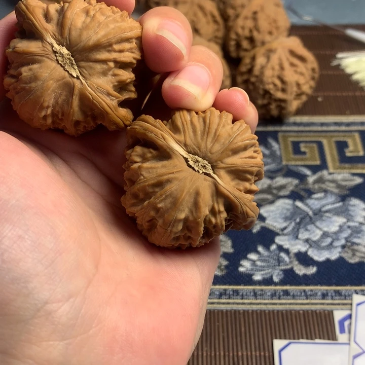吊坠文玩核桃潘*白狮子