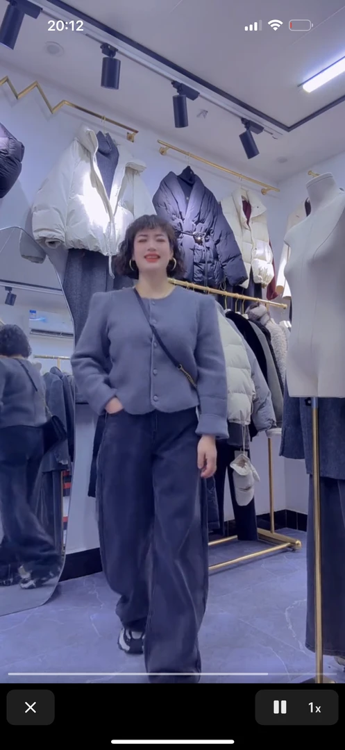 秋冬加厚泡泡袖羊绒外套