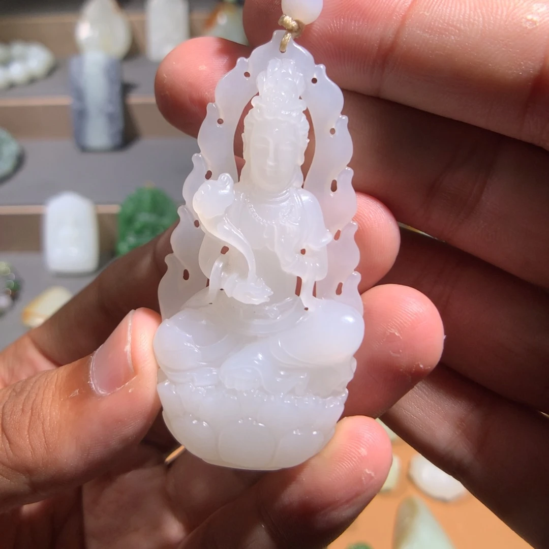 和田玉未镶嵌颈饰山**山