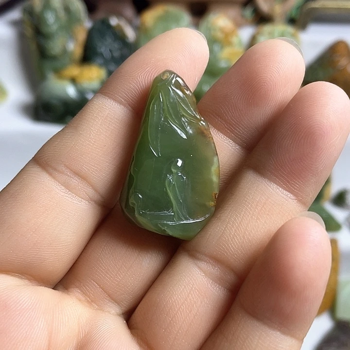 远***方岫岩河磨玉（透闪石质玉）未镶嵌吊坠(不含链)