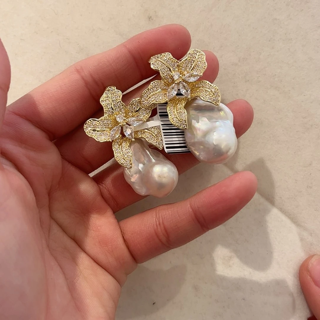 淡水珍珠耳饰合金