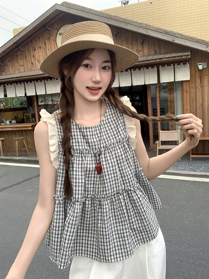蕾丝拼接格子小飞袖衬衫女夏季设计感独特无袖背心娃娃衫小上衣