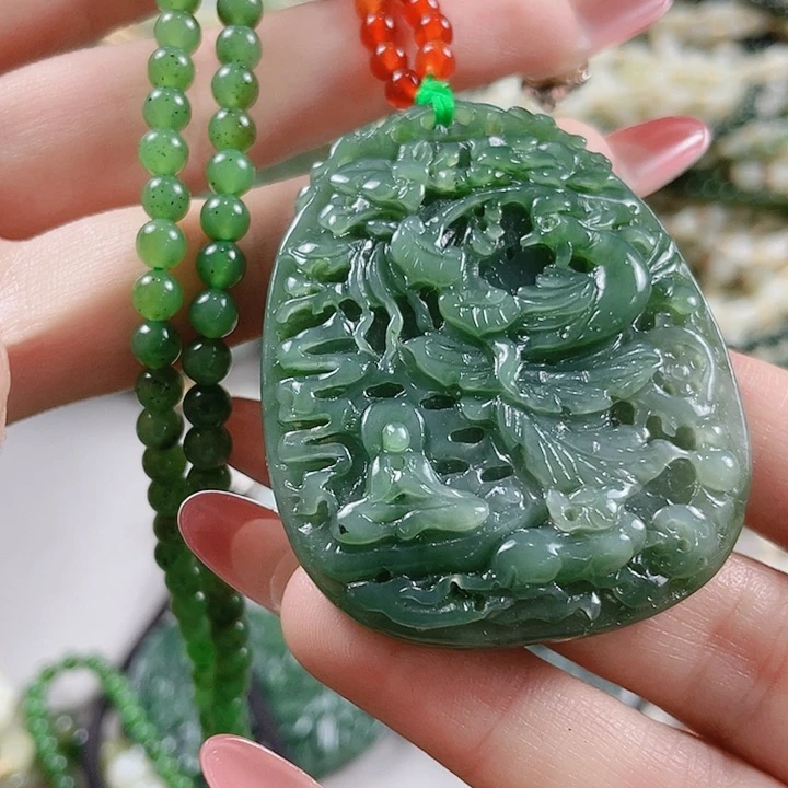 颈饰未镶嵌和田玉